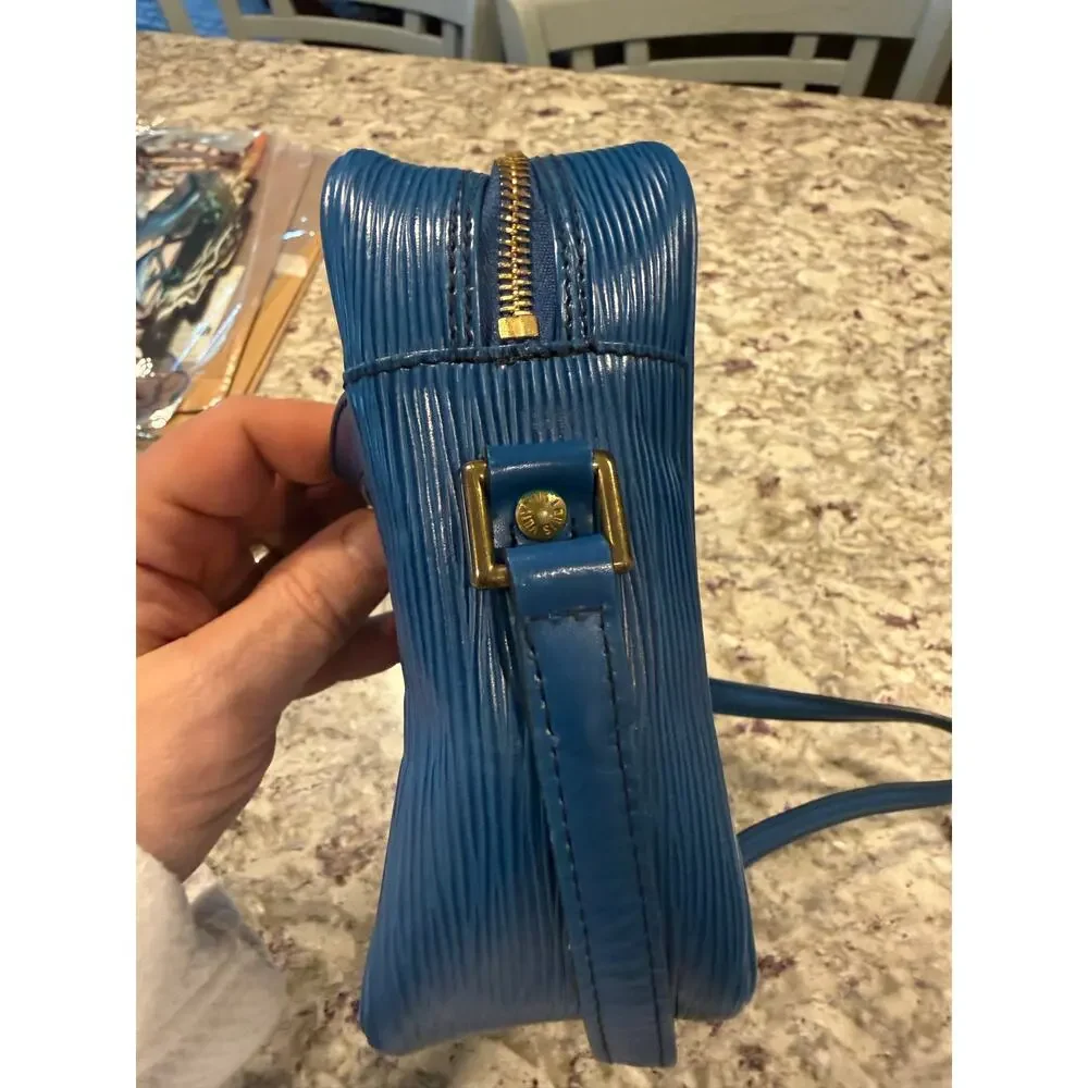 Louis Vuitton Toledo Blue Epi Leather Trocadero 27 Crossbody